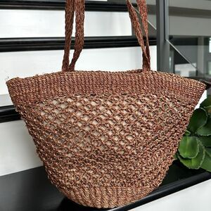 Woven shoulder tote purse straw zipper top relaxed boho fall